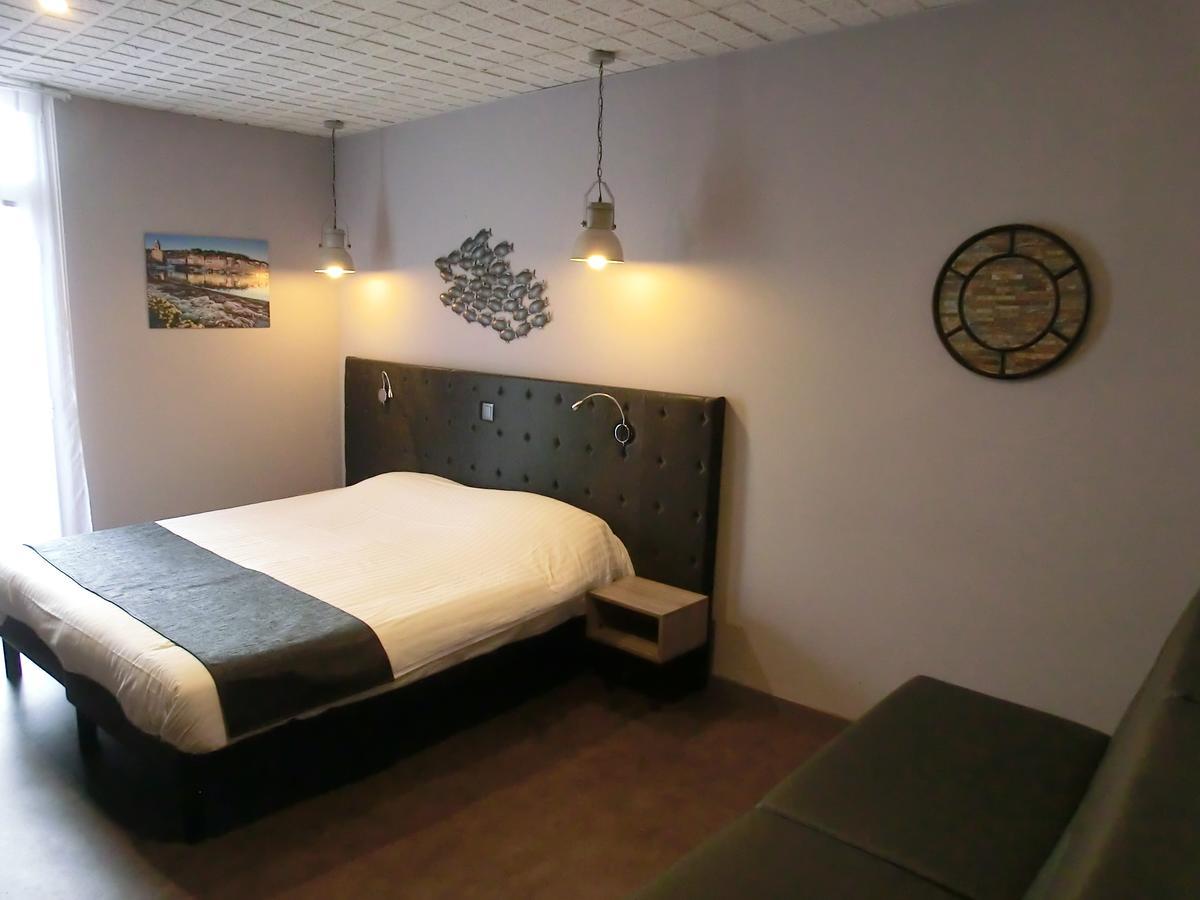 Hotel Sur Le Quai Port Vendres Kültér fotó