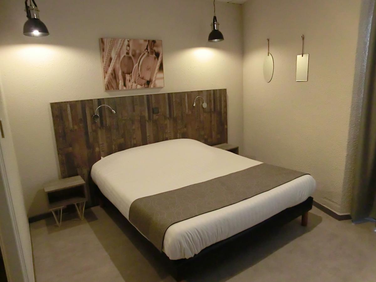 Hotel Sur Le Quai Port Vendres Kültér fotó