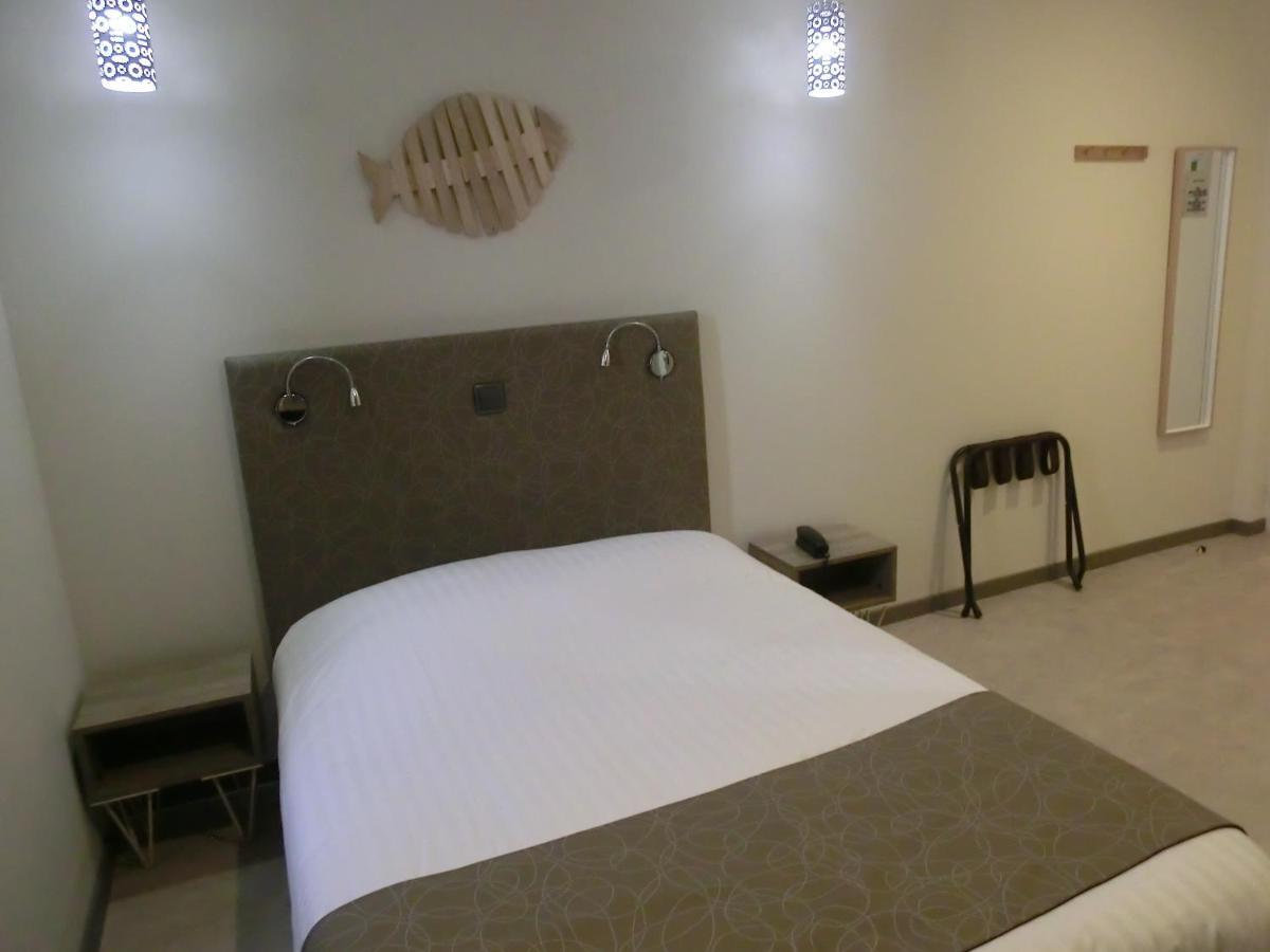 Hotel Sur Le Quai Port Vendres Szoba fotó